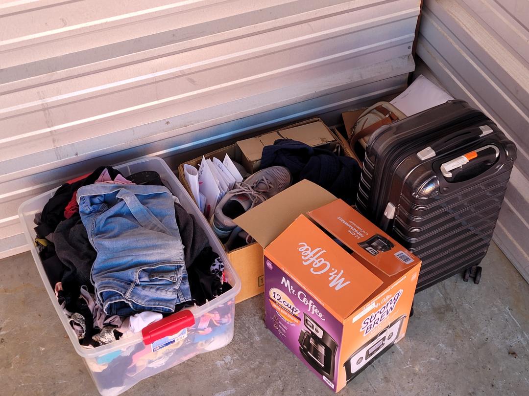 Storage Unit Auction in Dublin, GA at Curry RentalsClaxton Dairy ends